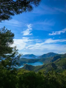 Lagon bleu d'Oludeniz vu d'en haut pres de Fethiye
