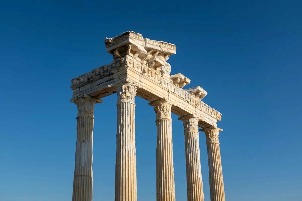 Colonnes corinthiennes du temple d'Apollon à Side, à 75 km de l'aéroport d'Antalya