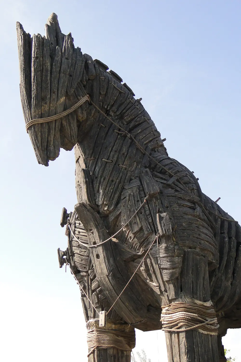 Réplique du cheval de Troie sur le front de mer de Çanakkale