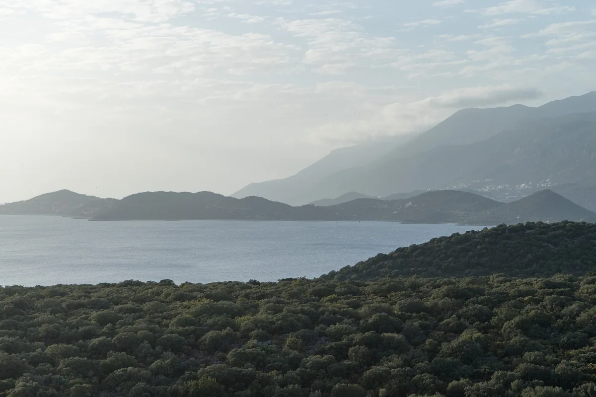 Vue sur la côte lycienne depuis une route entre Bayındır et Kaş en Turquie