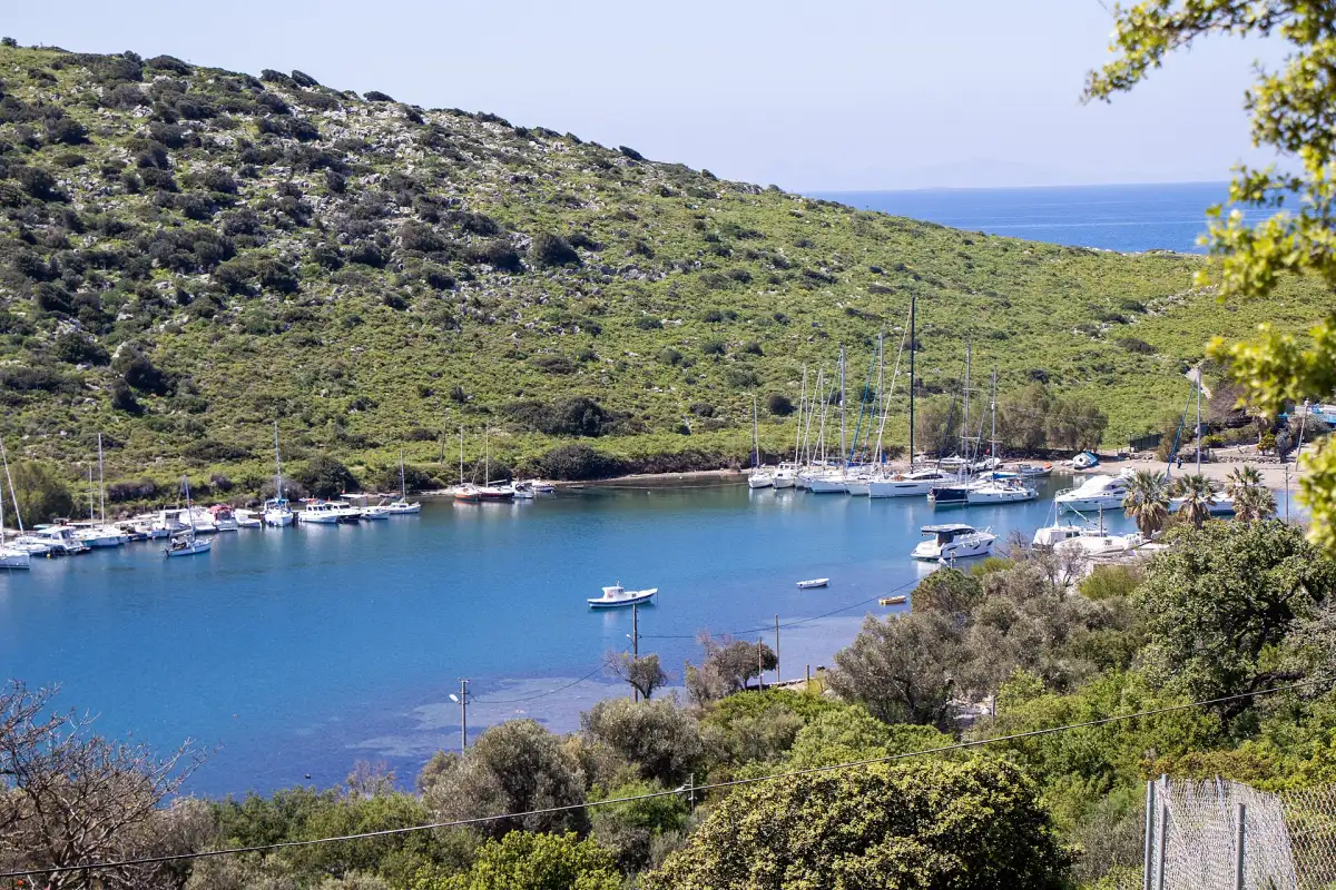 Baie de Gümüşlük à Bodrum aux eaux turquoise