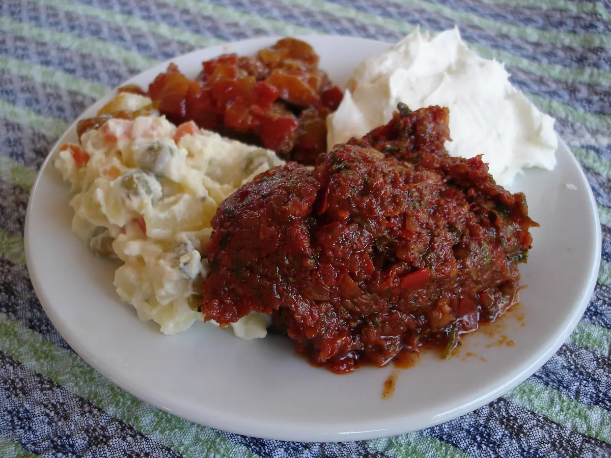 Assortiment de mezze turcs servis en entrée
